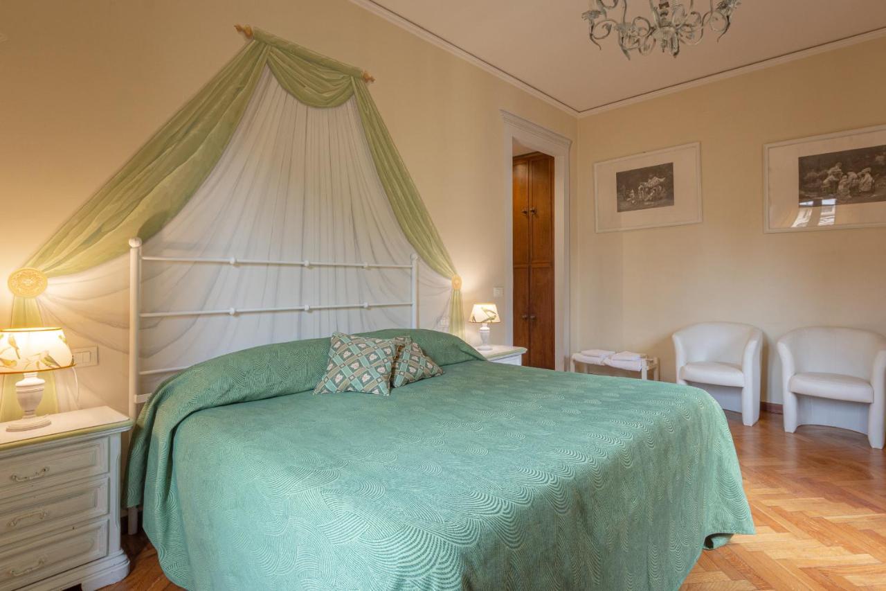 Ponte Vecchio 3 Bedroom Apartamento *
