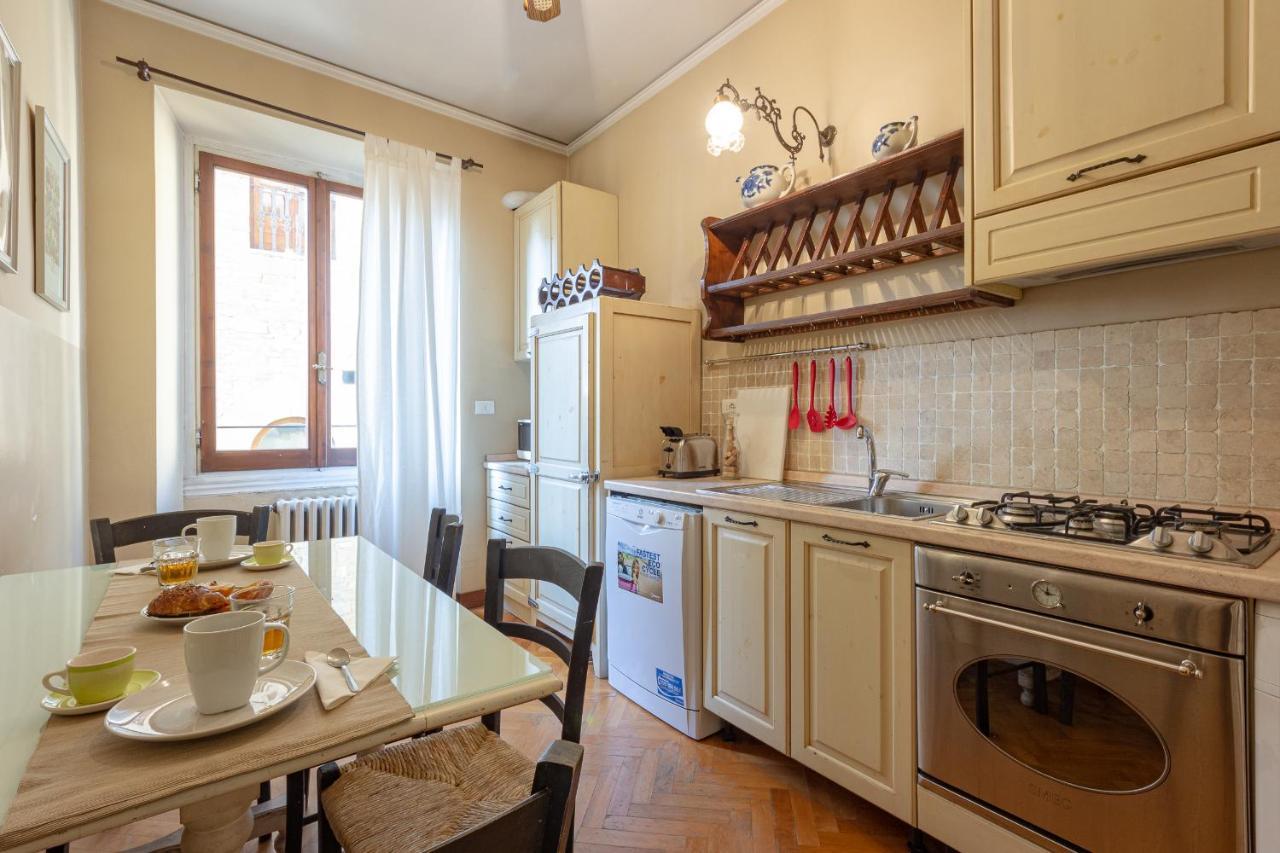 Apartamento Ponte Vecchio 3 Bedroom Florencia