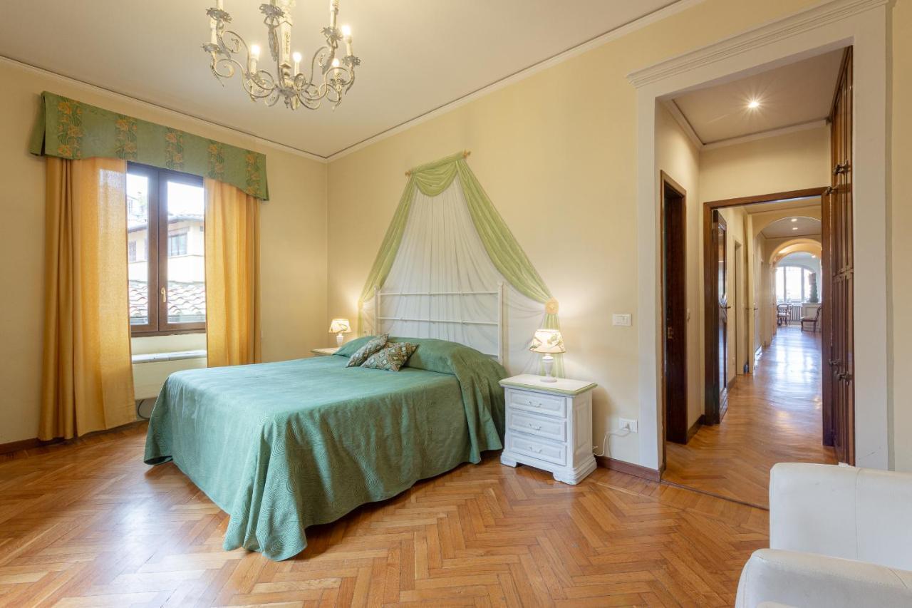 Ponte Vecchio 3 Bedroom Apartamento